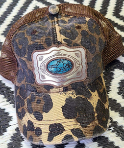 Leopard buckle cap