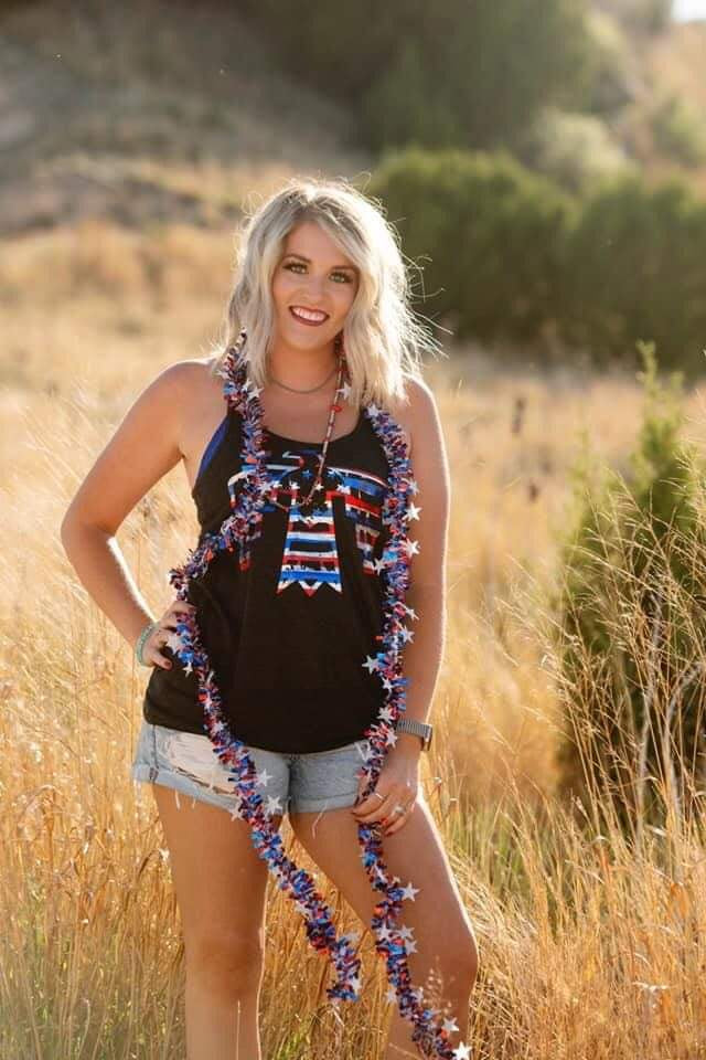 Patriotic striped bird tank